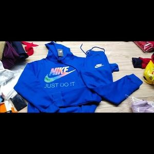 Nike jogging suits and short sets